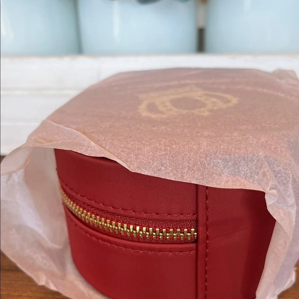 NWT Dolce & Gabbana Queen Jewelry Case with box